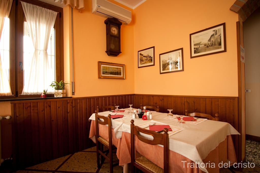 Affittacamere Trattoria Del Cristo Ospedaletto Lodigiano Экстерьер фото