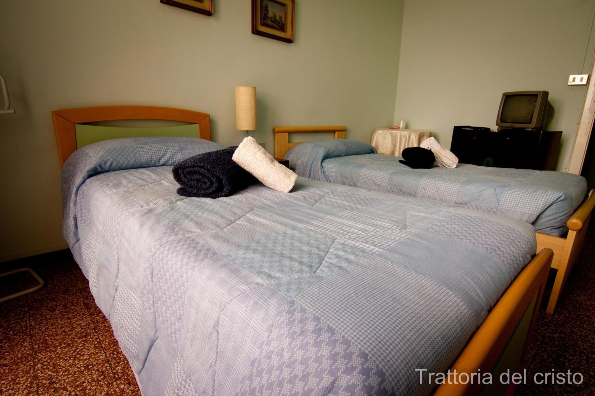 Affittacamere Trattoria Del Cristo Ospedaletto Lodigiano Номер фото